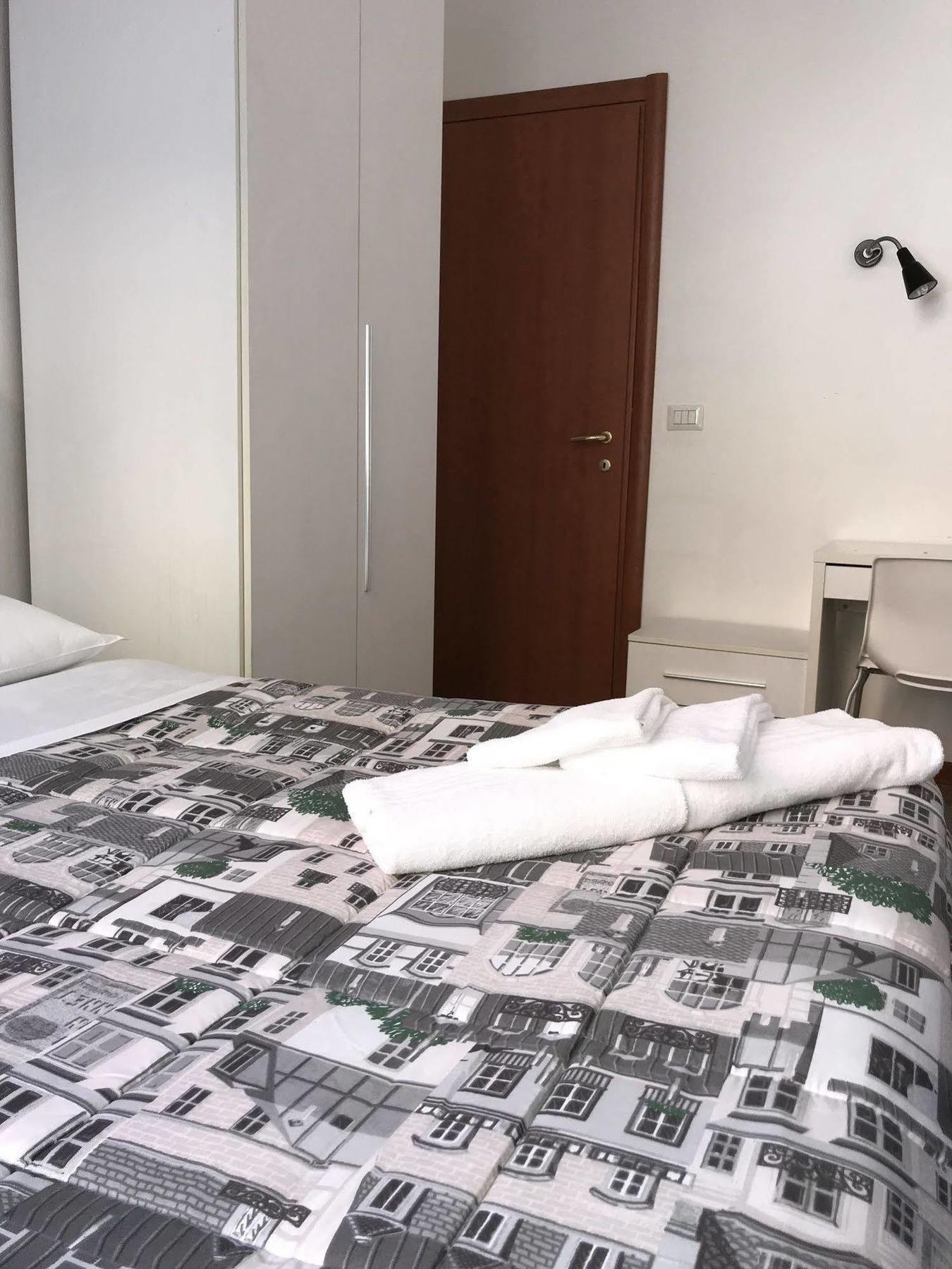 Hotel Elite Loreto Milano Exteriér fotografie